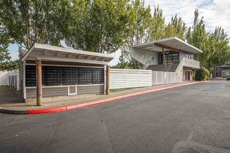 17310 Se Naegeli Dr - Photo 2 of 29