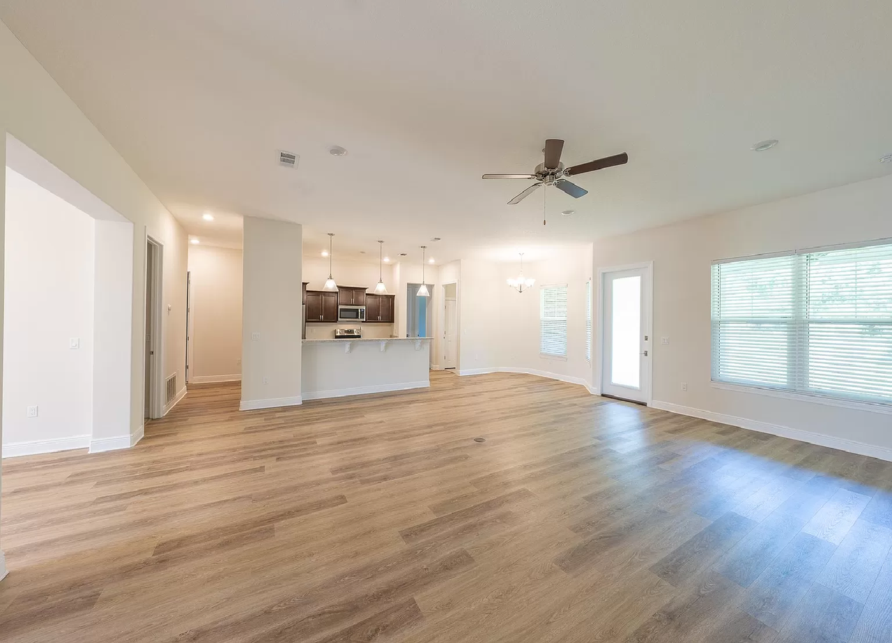 8016 Majestic Cypress Dr - Photo 3 of 8