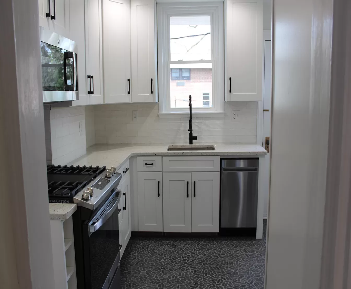 1905 Shallcross Ave - Photo 3 of 8