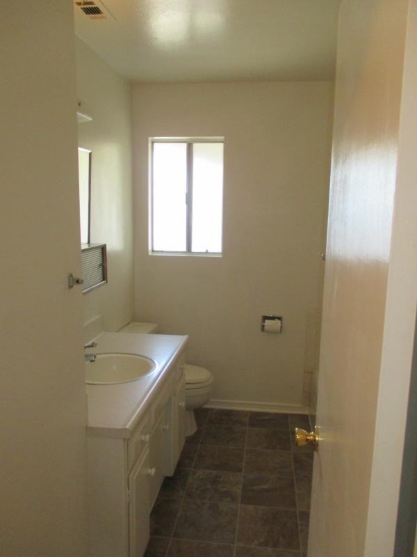 41637 Marine Dr - Photo 5 of 12