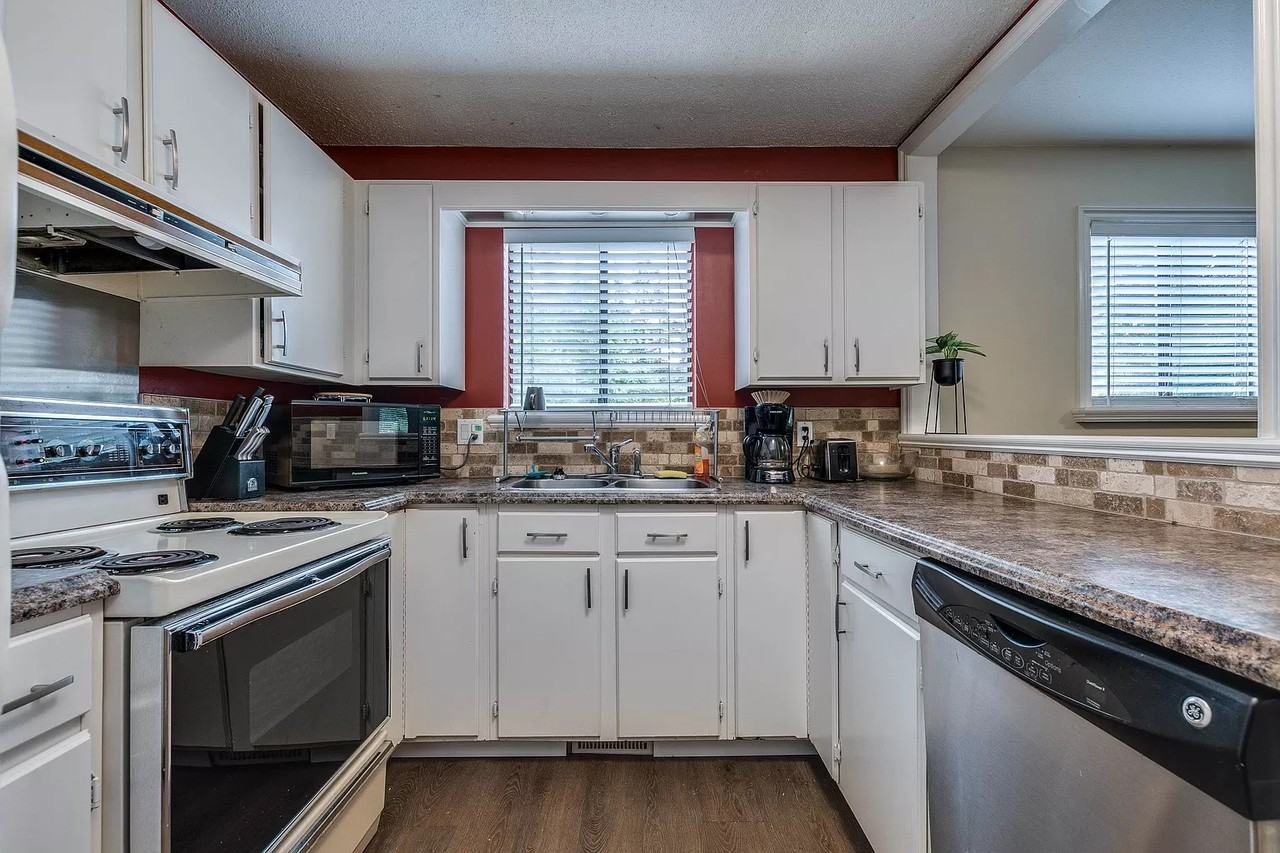 591 Riverside Drive - Photo 3 of 6