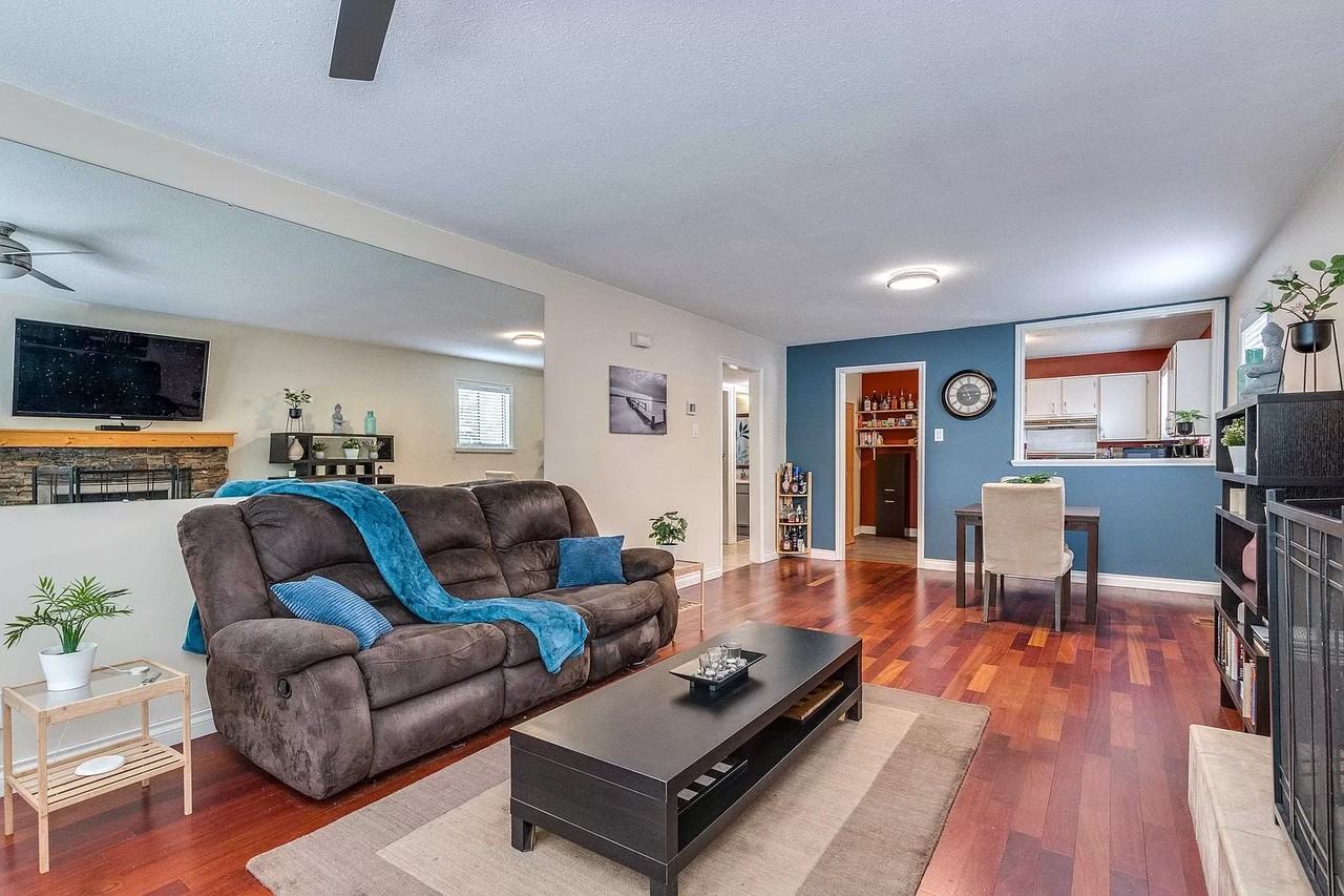 591 Riverside Drive - Photo 2 of 6