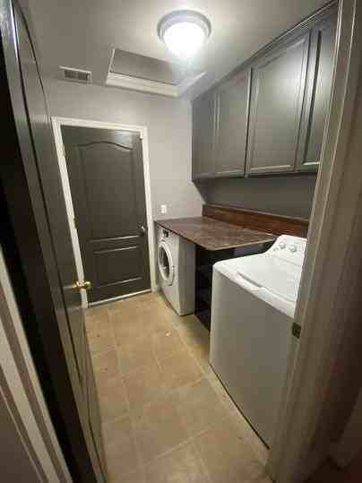 10301 Lanesborough Ave - Photo 3 of 13