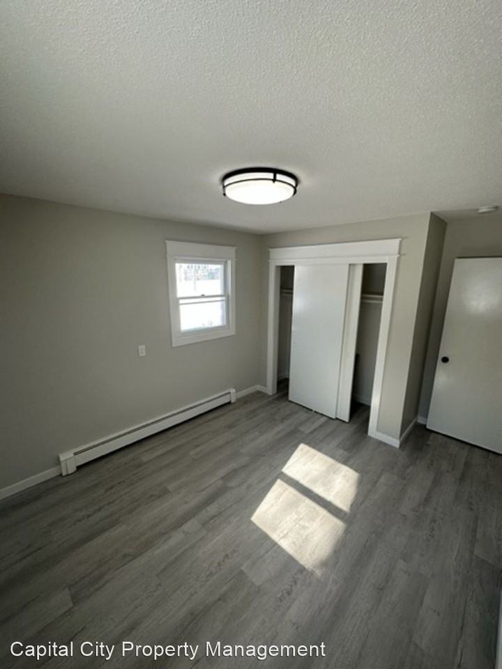 104 2nd Street NW - Photo 3 of 10