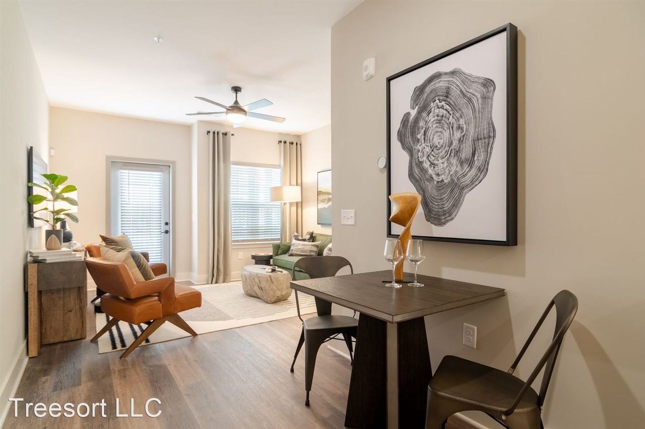 Treesort Luxury Living - Photo 2 of 29