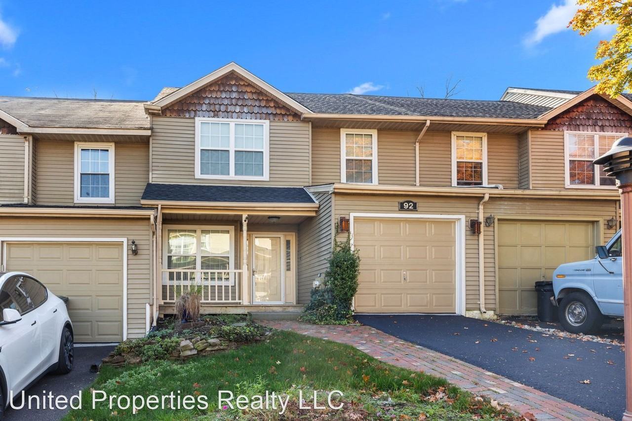 92 Mulberry Dr - Photo 2 of 39