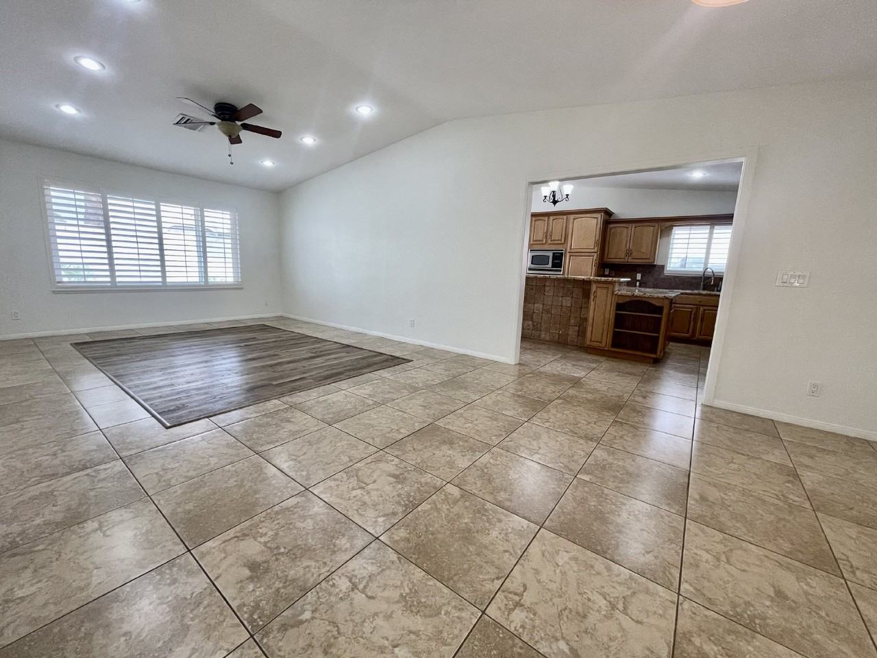 3141 High View Dr - Photo 3 of 24