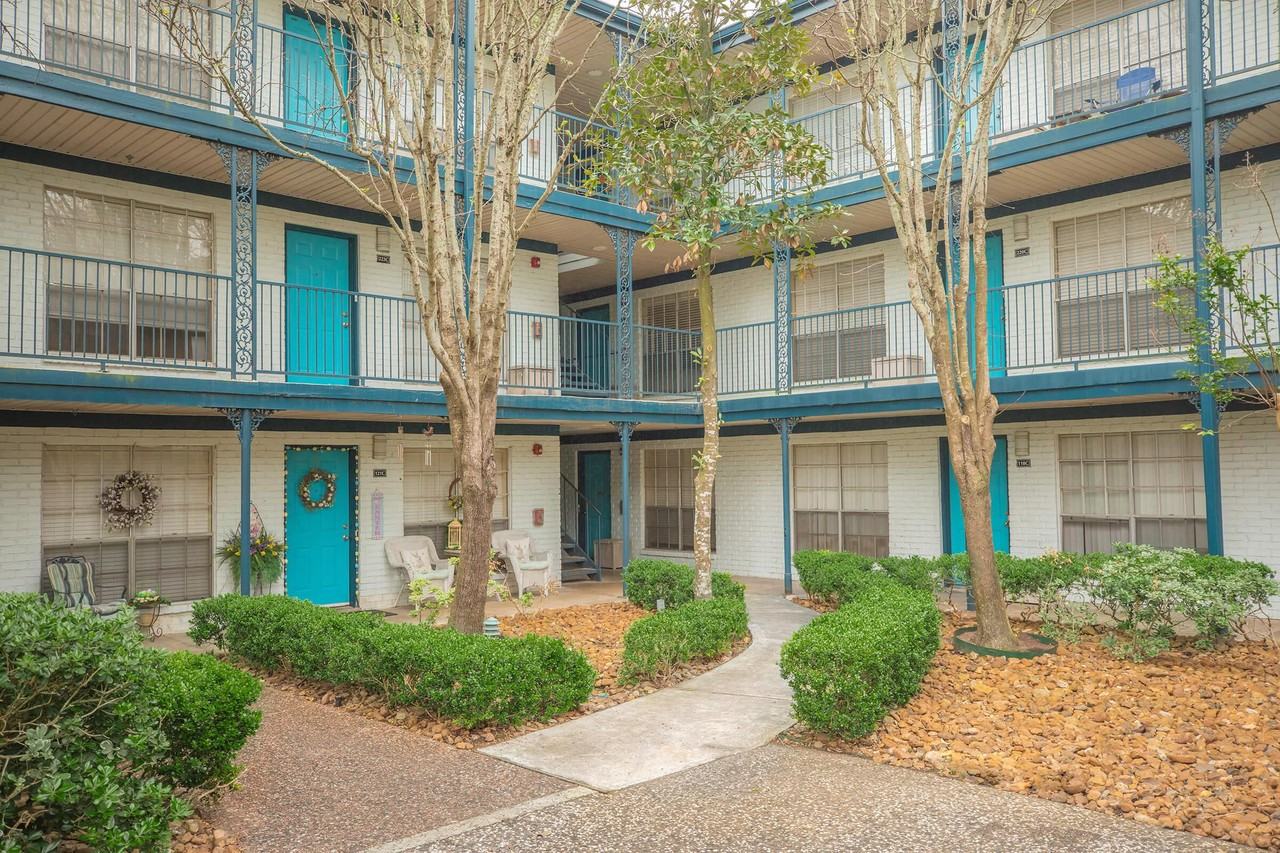 Encore on the Bay Apartments - Photo 2 of 45