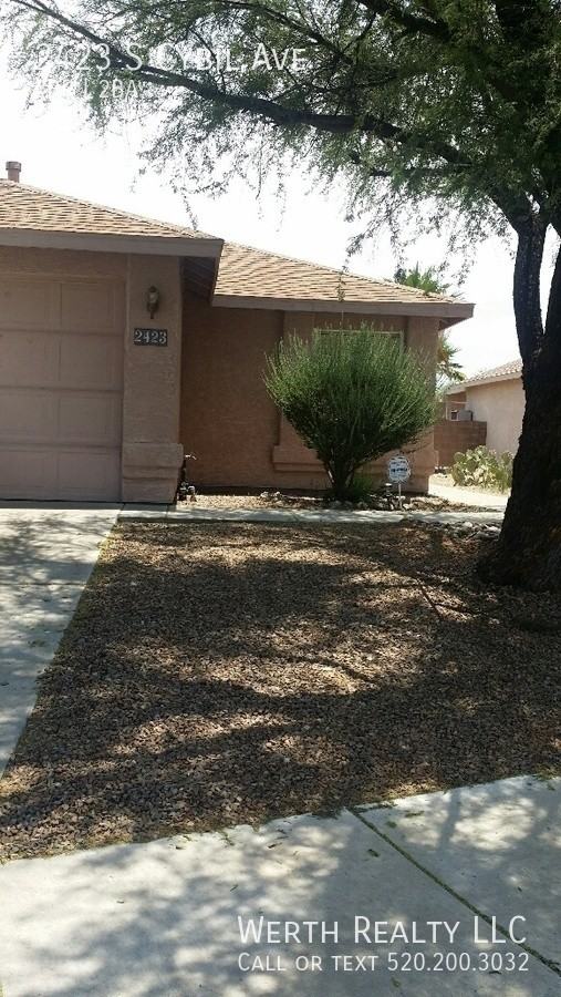 2423 S Cybil Ave - Photo 3 of 29