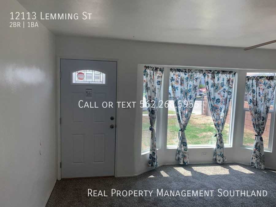 12113 Lemming St - Photo 2 of 40