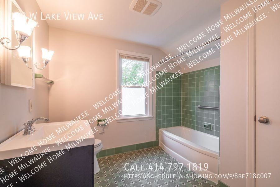 132 W Lake View Ave - Photo 3 of 23