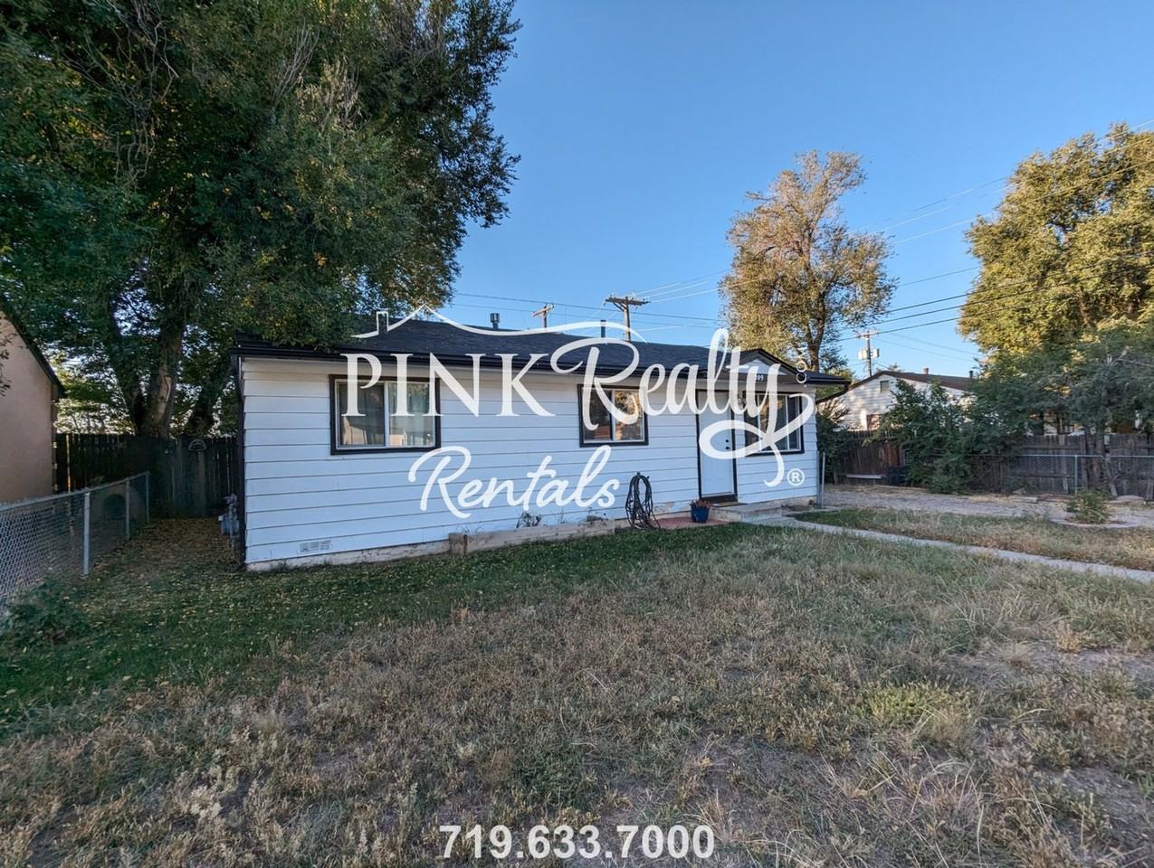 209 Kiva Rd - Photo 3 of 21