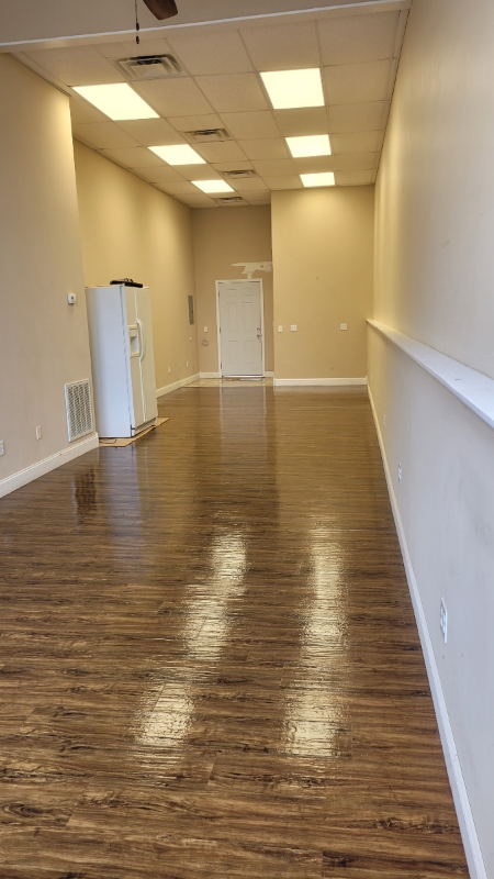 172 S Maple St - Photo 5 of 9