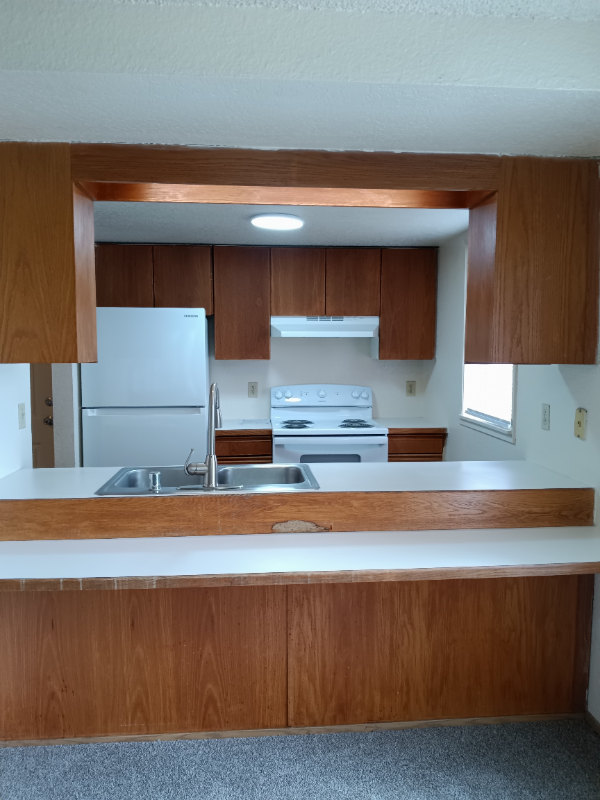 707 Hawthorne St #C1 - Photo 2 of 12