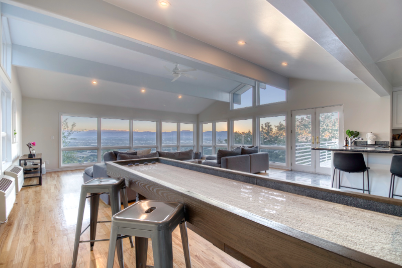 2220 S Lakeline Dr - Photo 2 of 9