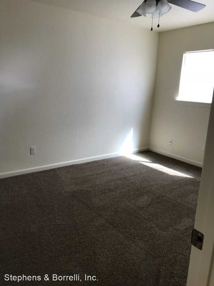 732 Hardin Road - Photo 3 of 4