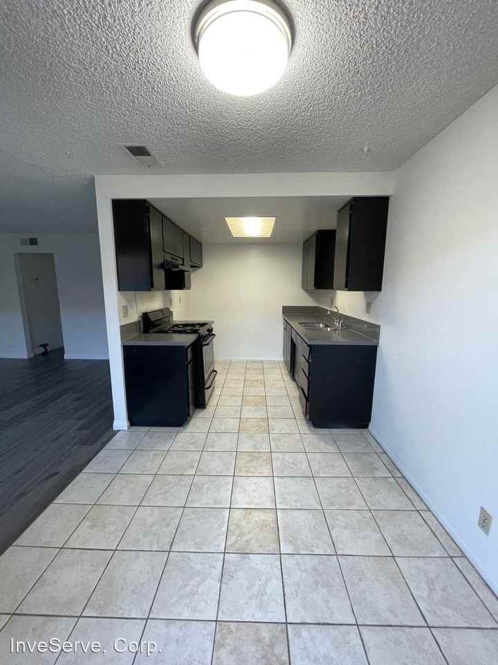 112 N NICHOLSON AVENUE - Photo 3 of 7