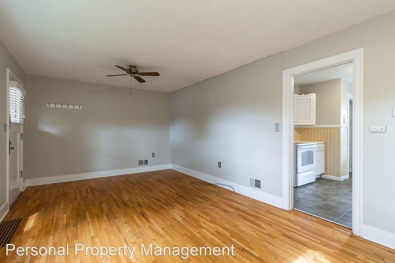 312 W 39th St - Photo 2 of 15