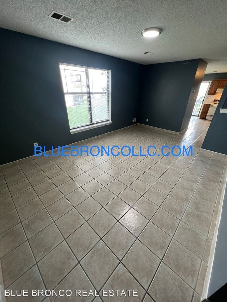 513 Sky Vue Dr - Photo 3 of 16