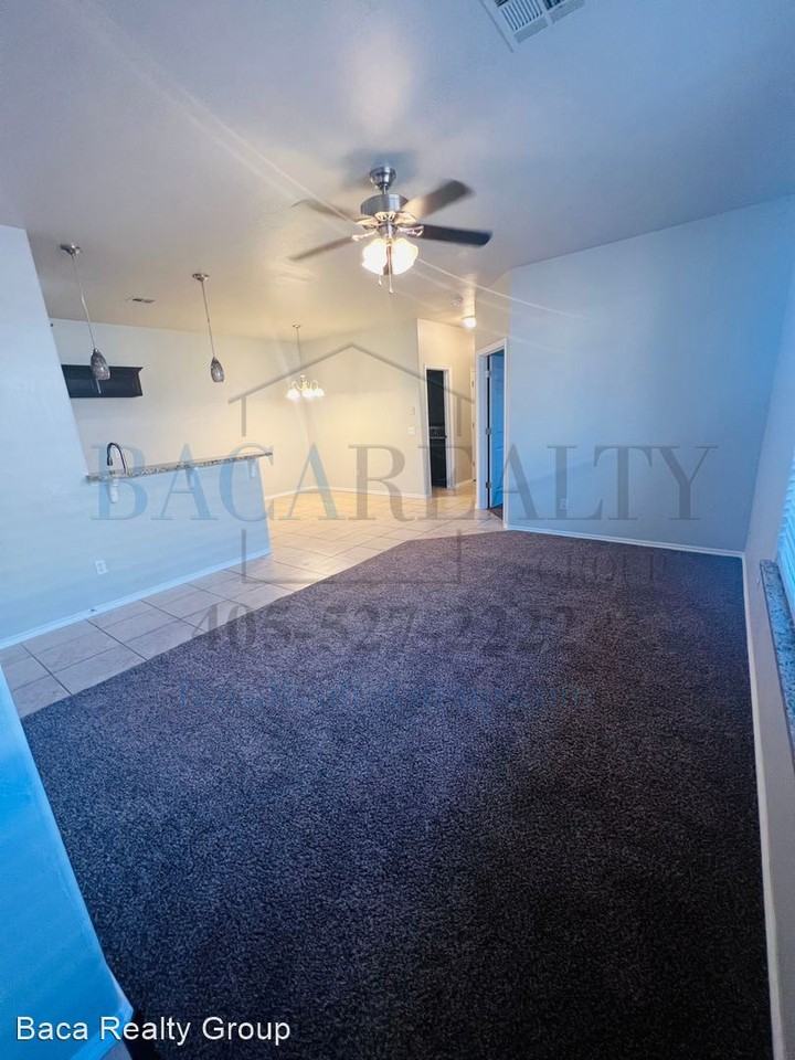 701 Ne 19th St - Photo 2 of 10