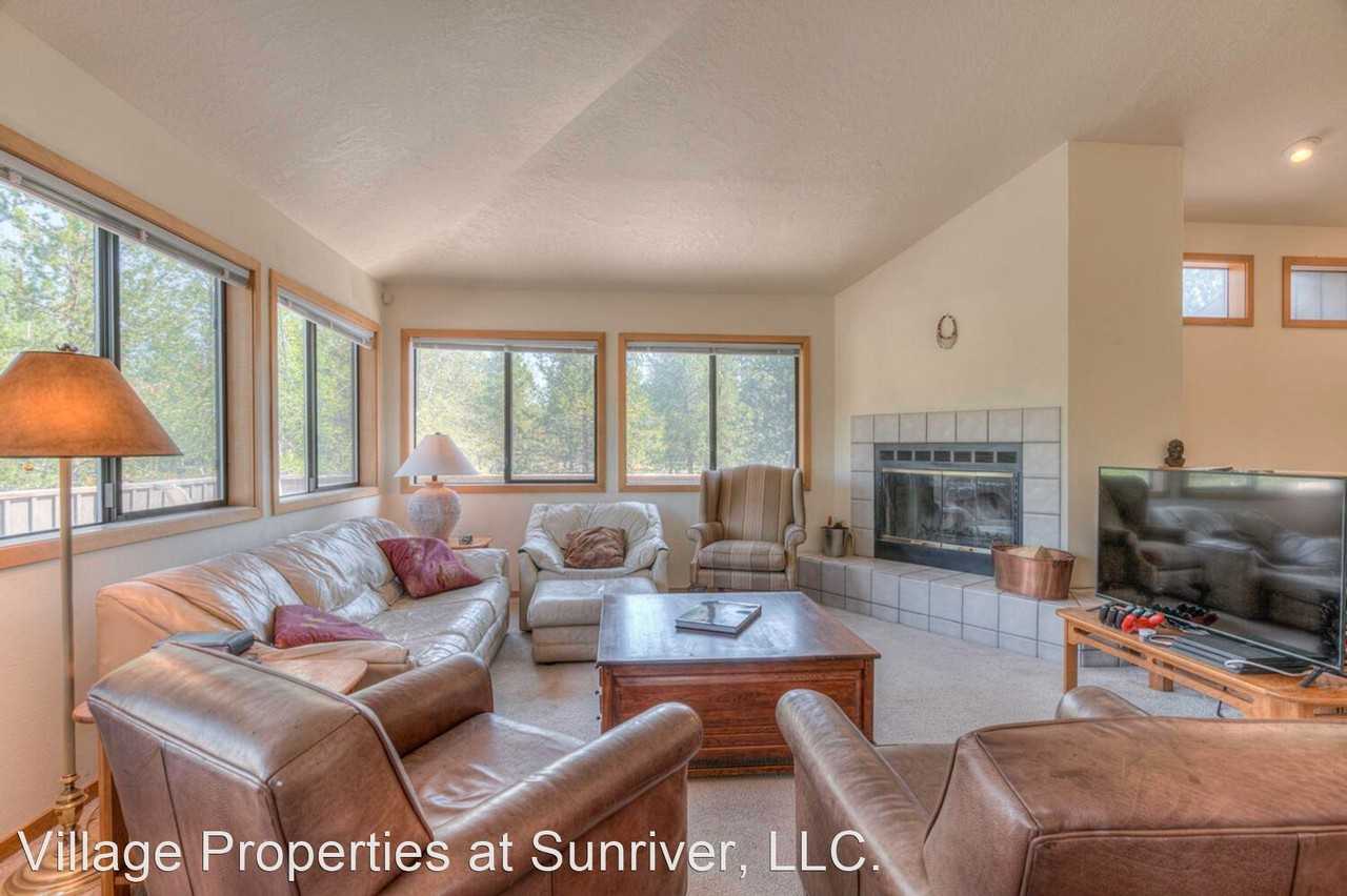 7 7 Belknap Lane 18107 Belknap Lane - Photo 2 of 12