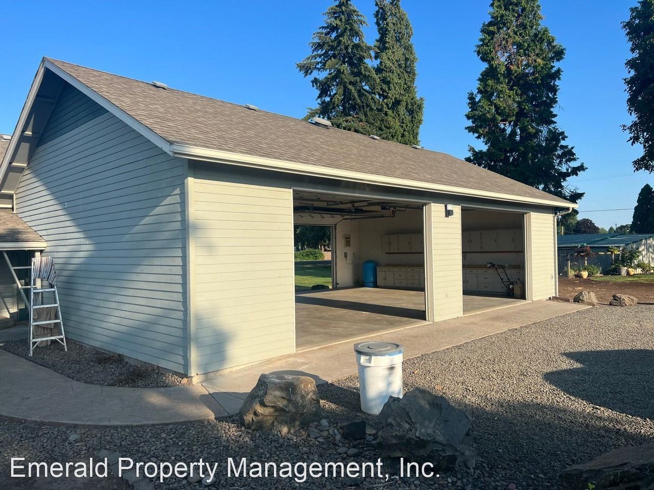 92019 River Rd - Photo 2 of 18