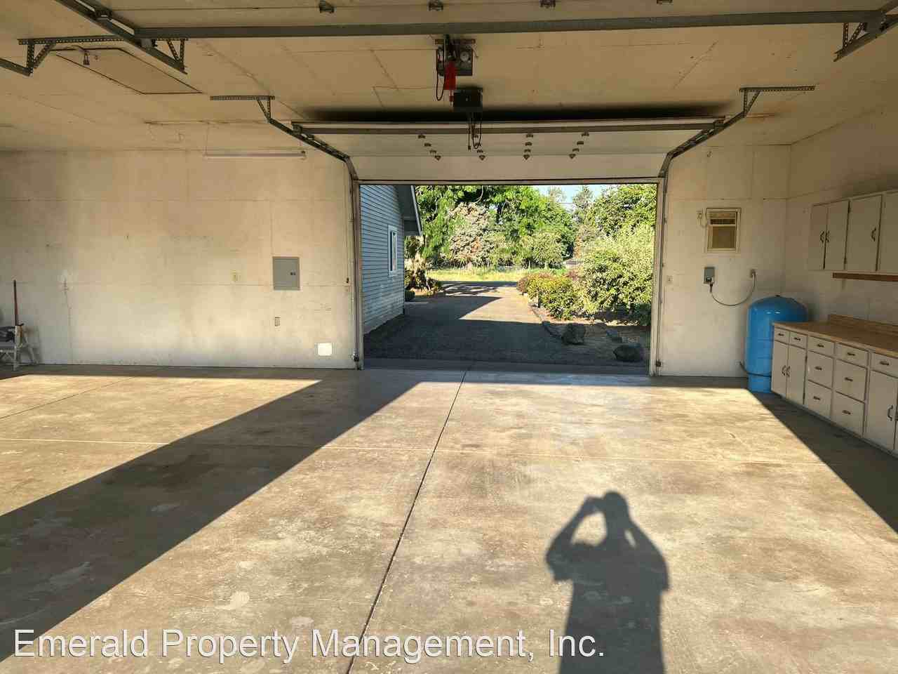 92019 River Rd - Photo 3 of 18