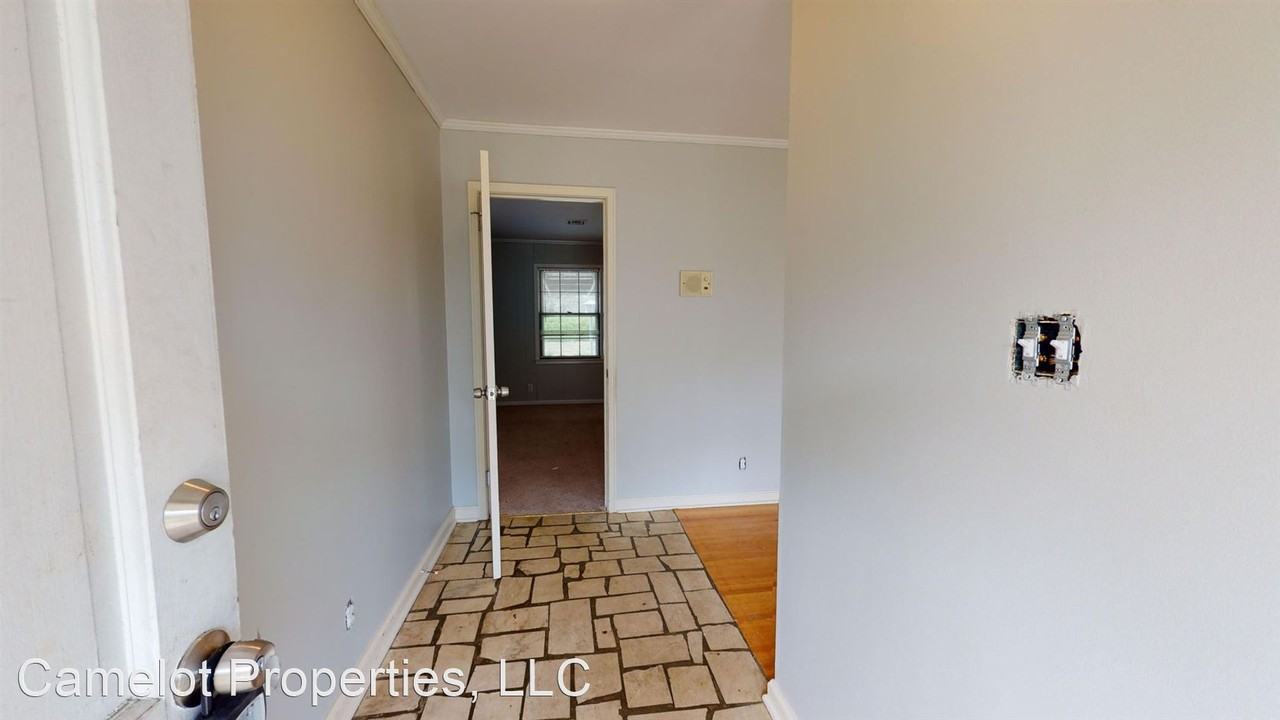 3332 Walton Dr - Photo 2 of 40