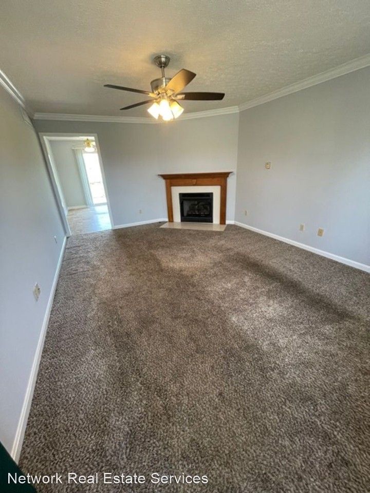 106 Croghan Way - Photo 2 of 12