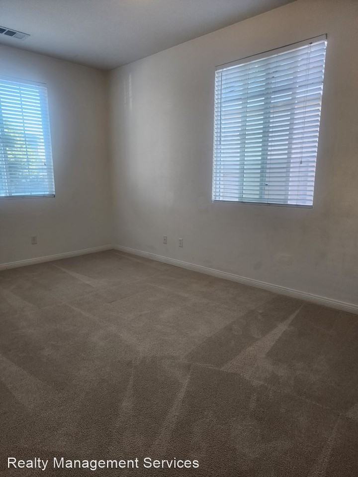 11008 Prairie Stone Pl - Photo 2 of 29