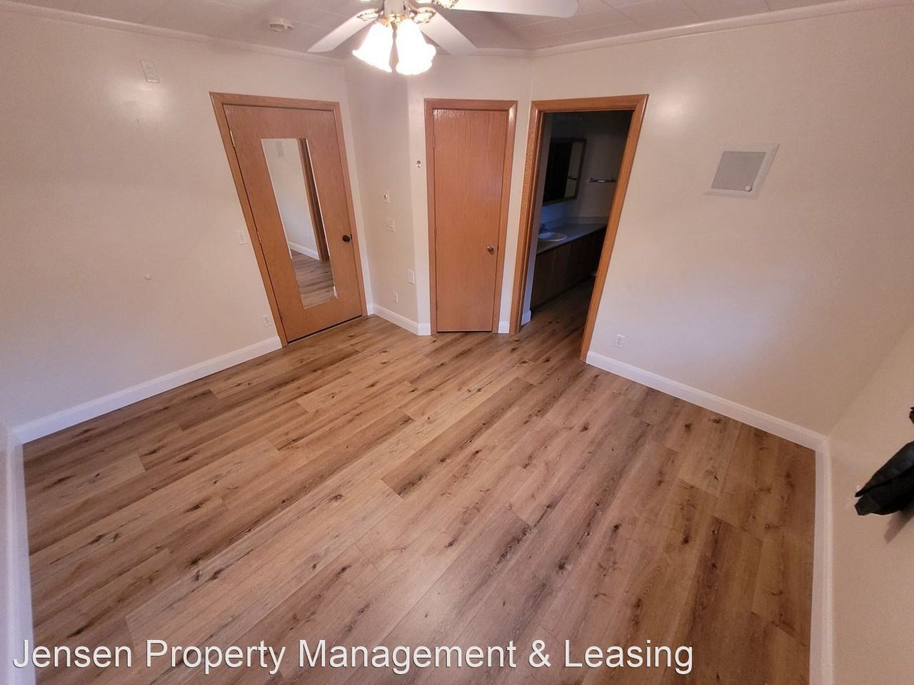 985 West Utah Ave. - Photo 3 of 50