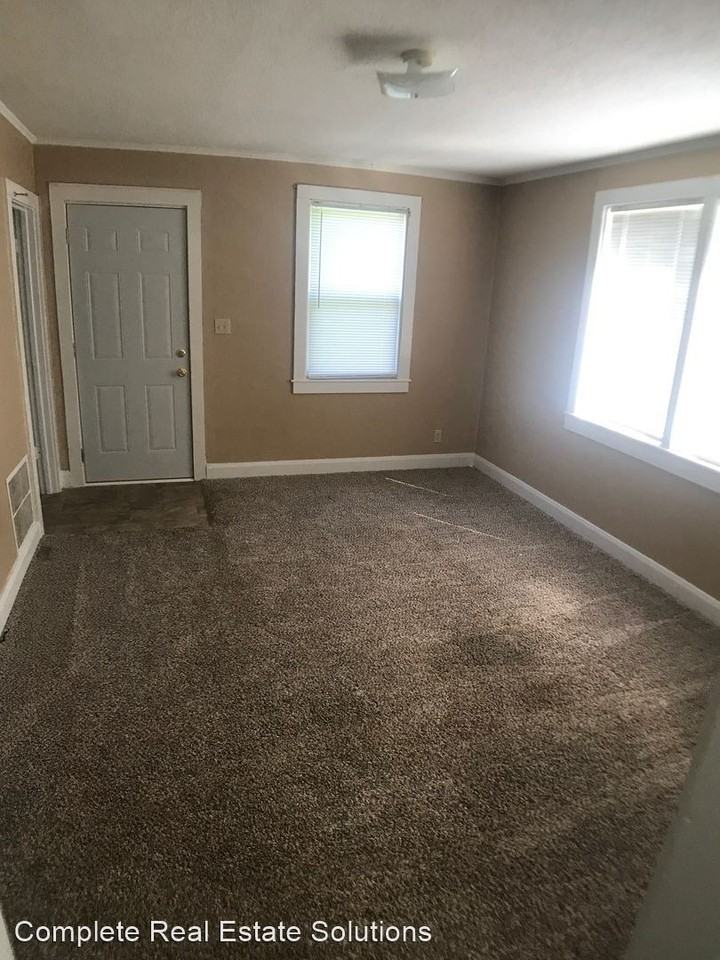 2001-2003 N Adams C&M - Photo 2 of 7