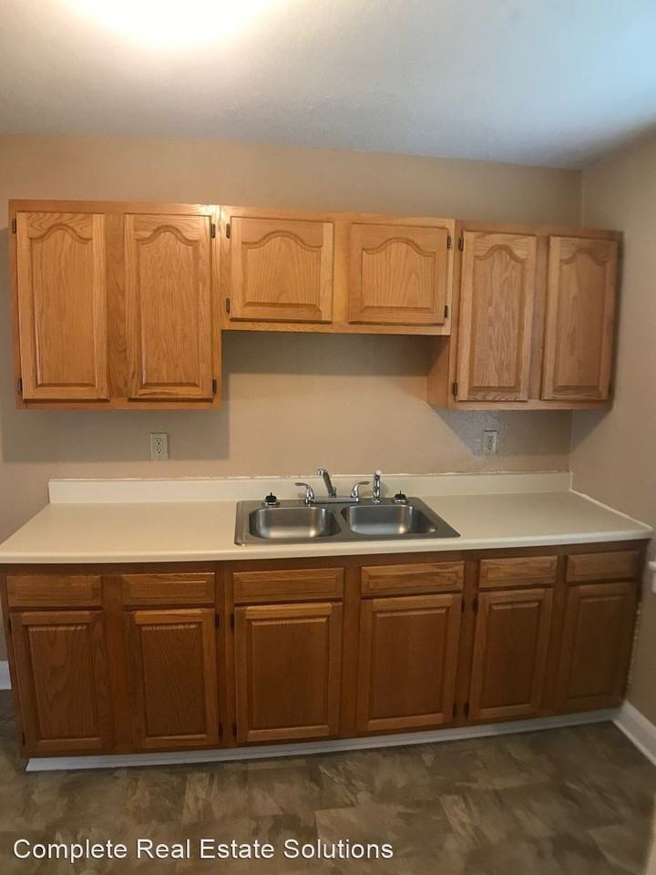 2001-2003 N Adams C&M - Photo 3 of 7