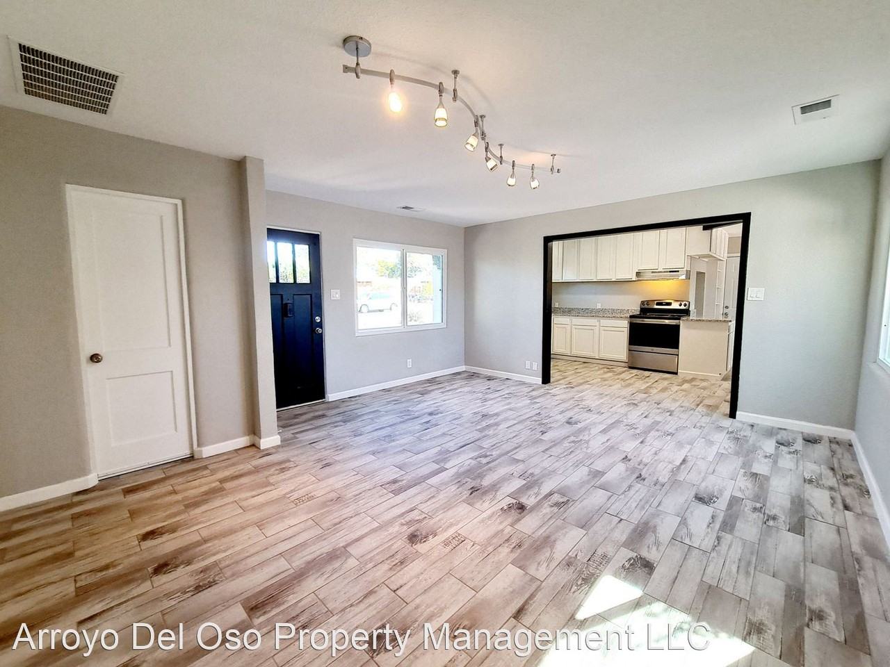 2913 Jefferson St Ne - Photo 3 of 38