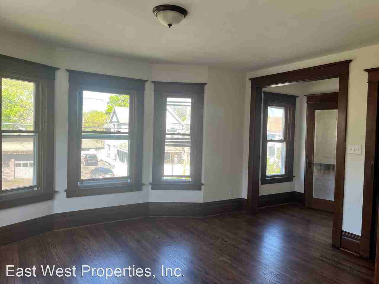 104 Helen St. - Photo 3 of 9