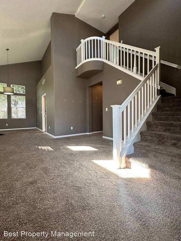 1259 Elberta Pkwy - Photo 2 of 22