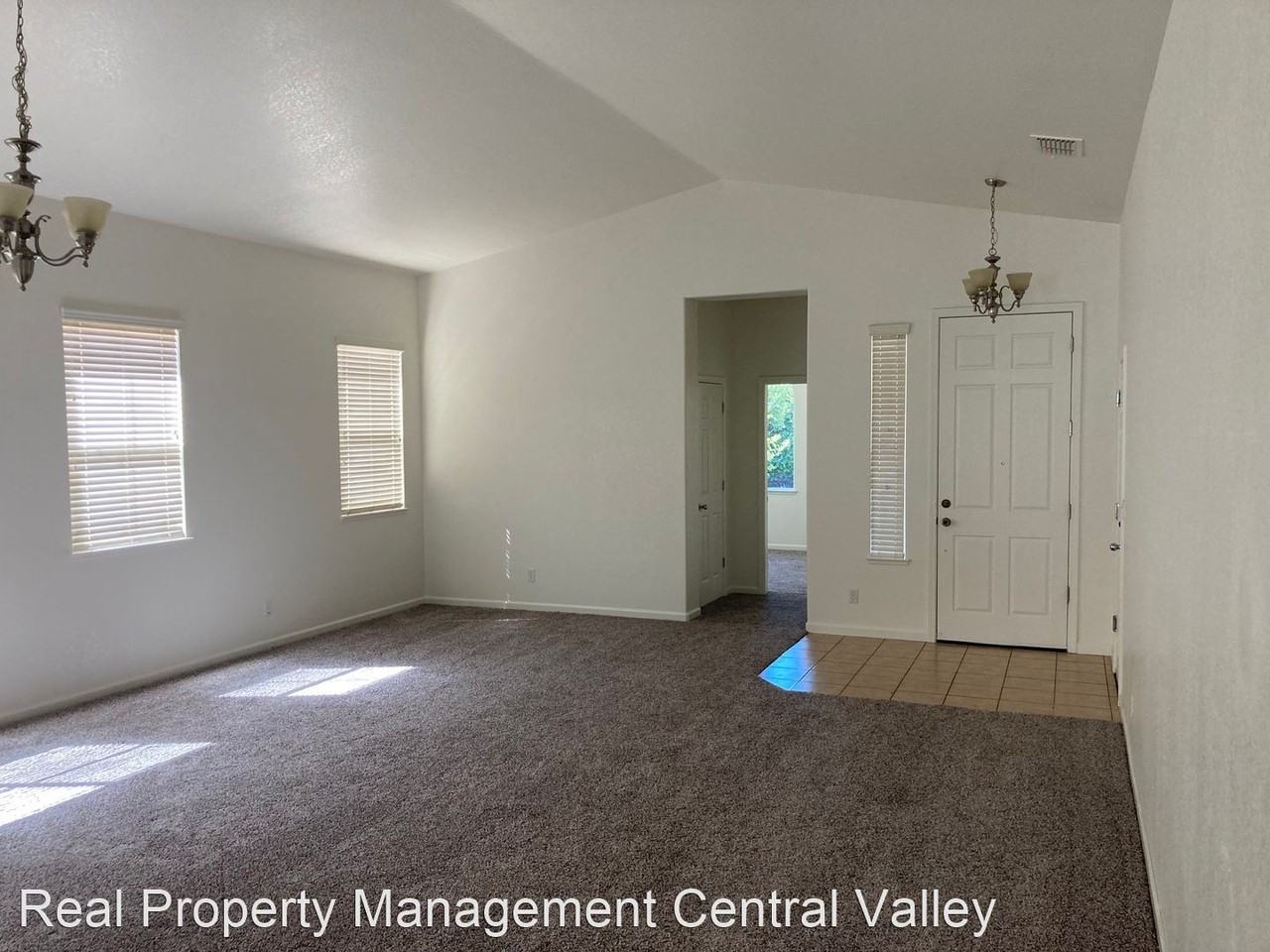 9187 Fairway Ct - Photo 2 of 19