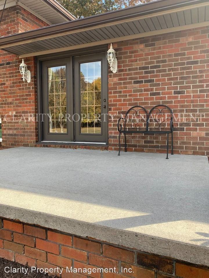 322 Baugh Springs Trl - Photo 2 of 23