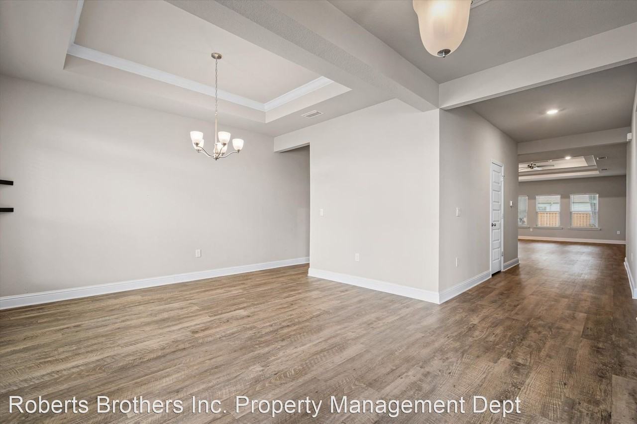 3994 Mercury Cir - Photo 3 of 21
