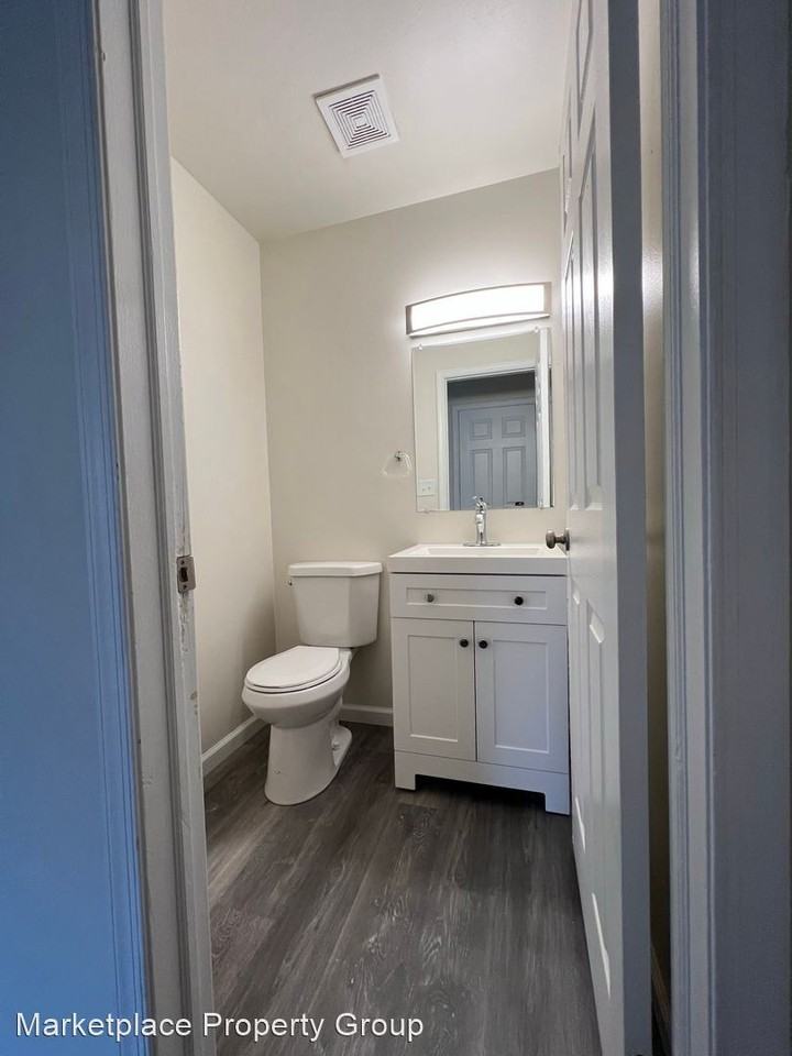 508 Old Forge Dr - Photo 3 of 11