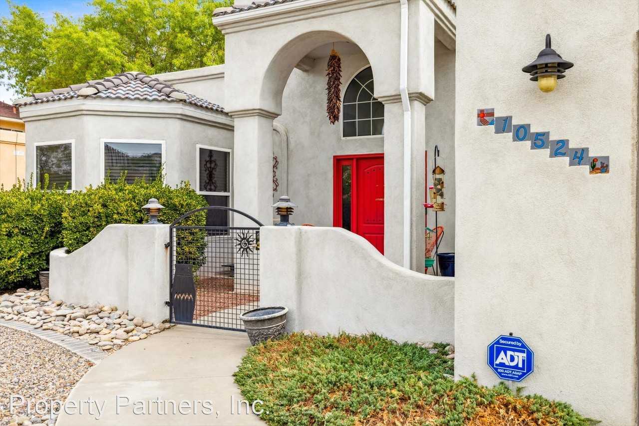 10524 Calle Sombra Nw - Photo 3 of 37