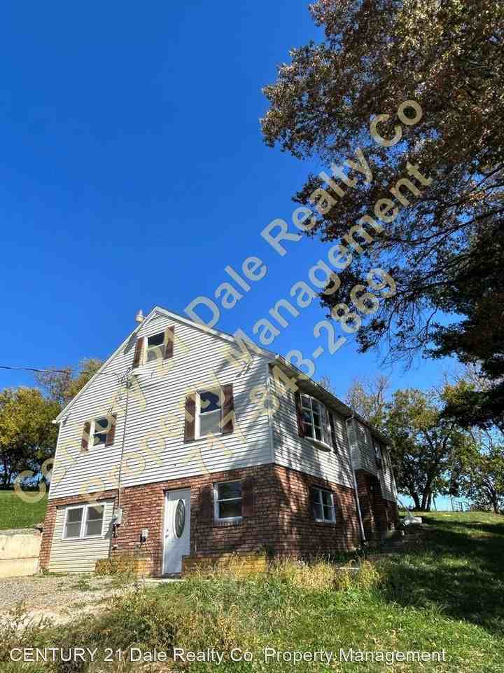 1381 Krafts Mill Rd - Photo 3 of 39
