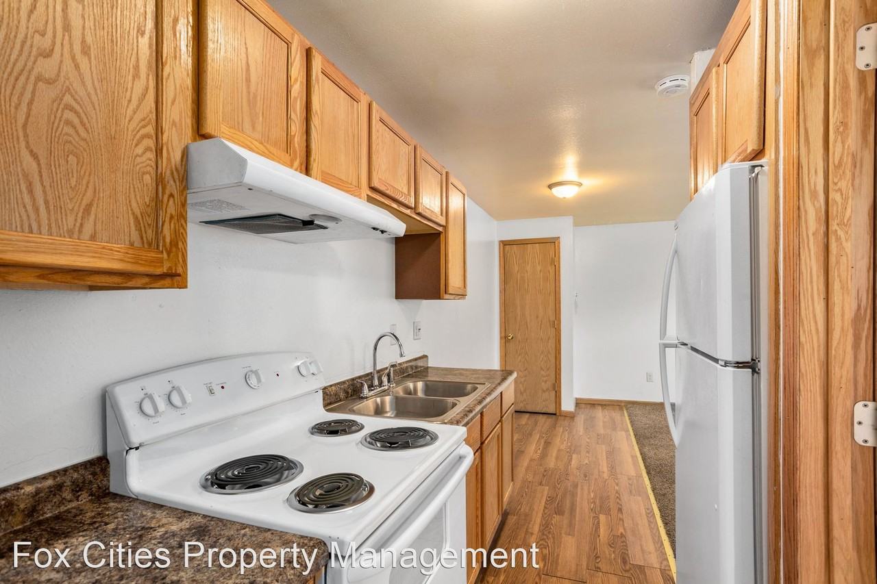 2068 Imperial Lane Apartments 2068 Imperial Ln, Green Bay, WI 54302