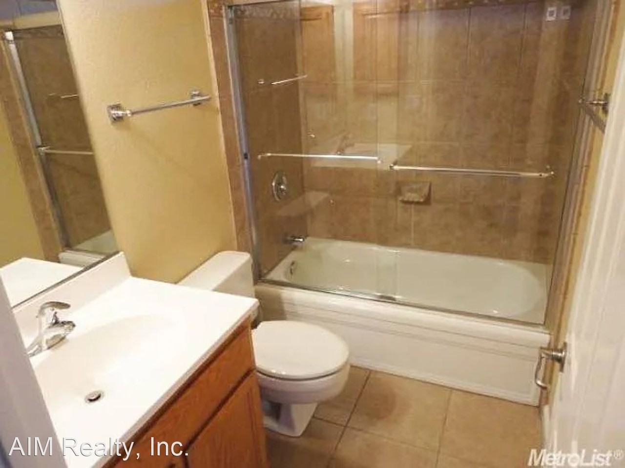 1008 Hillcrest Ave - Photo 3 of 6