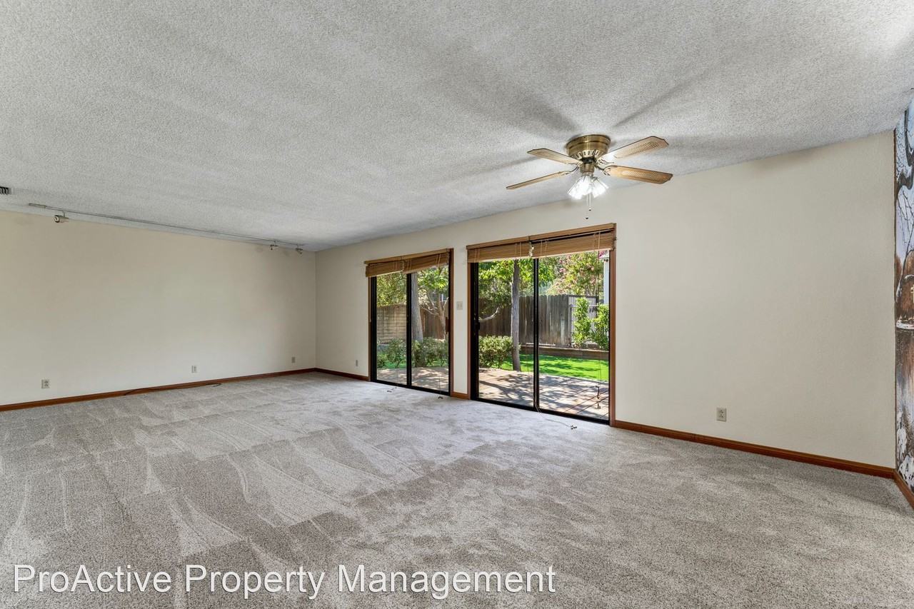 3031 Menlo Dr - Photo 2 of 12