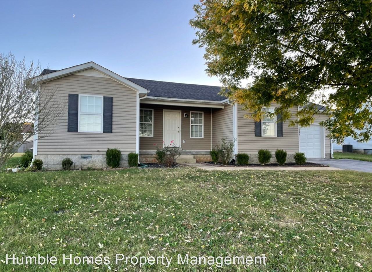 1405 Salem Cir - Photo 2 of 13