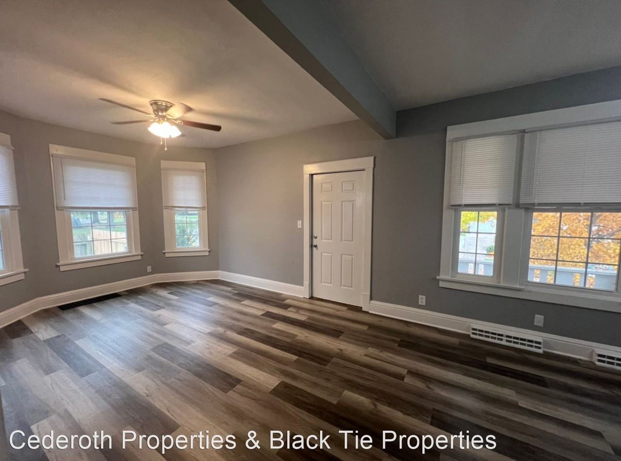 345 14th Ave - Photo 3 of 19