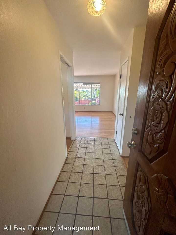 13823 Velarde Dr - Photo 2 of 27
