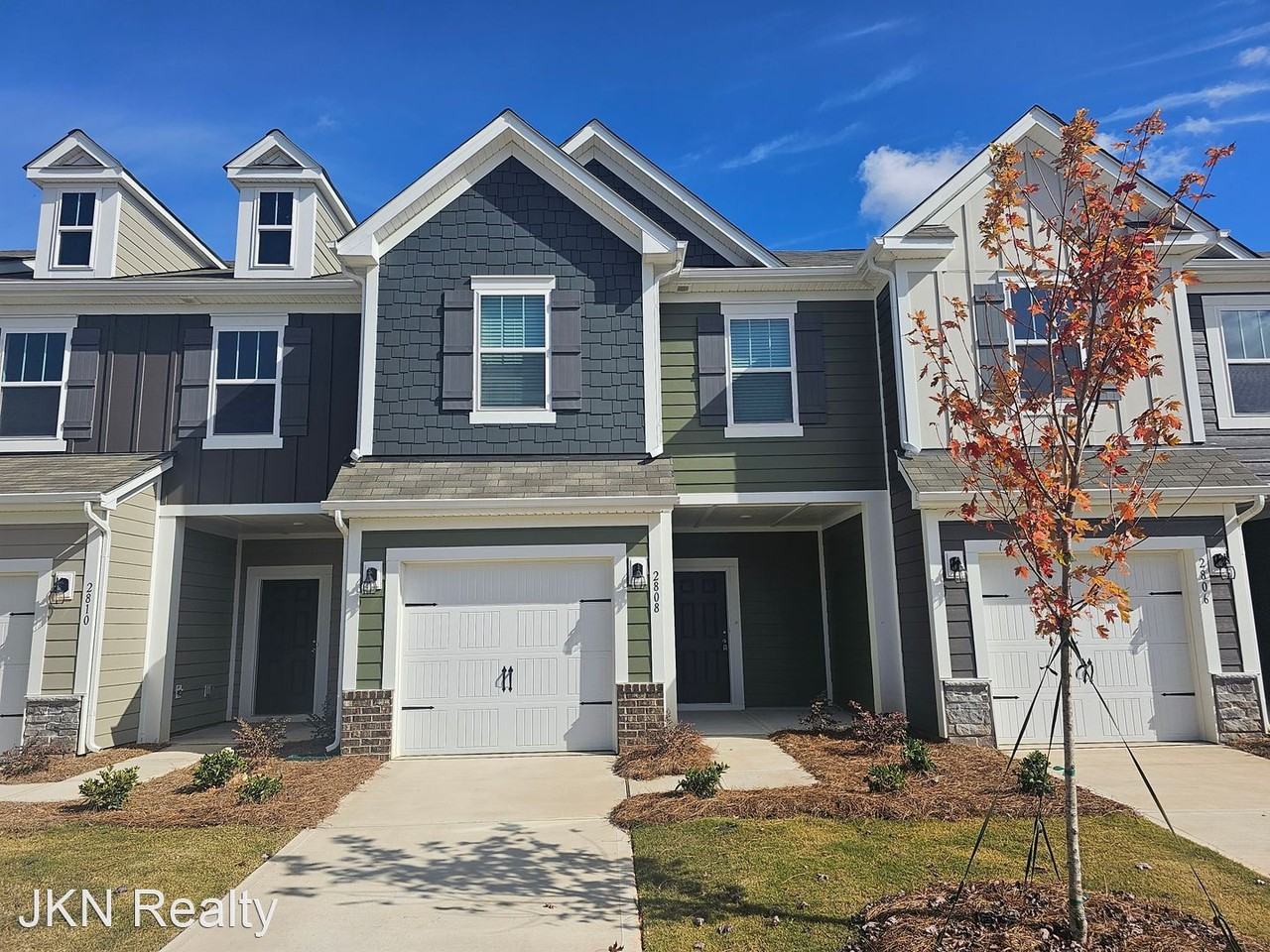2808 Trinity St - Photo 2 of 41