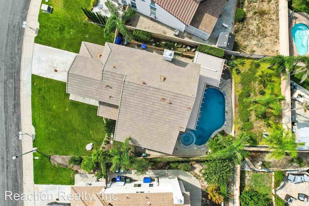 14896 Southend St - Photo 3 of 25